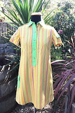 1960 / 70s Dress #C261 FREE  AUS POSTAGE